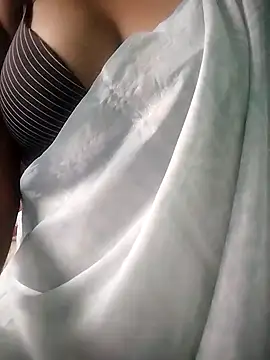 Snapshot of muskan-Sharma chatting on 02.11.25 muskan-Sharma online show from 02.11.25