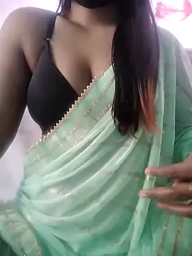 Snapshot of muskan-Sharma chatting on 02.15.25 muskan-Sharma online show from 02.15.25