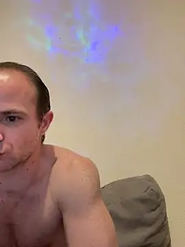 Snapshot of AcidBubbleRain chatting on 03.18.25 AcidBubbleRain online show from 03.18.25