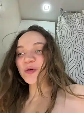 Snapshot of TheYourL chatting on 02.21.26 TheYourL online show from 02.21.26