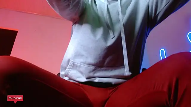 Joylopez fit online show from 02.21.25