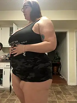 Snapshot of Thickarella420 chatting on 01.11.25 Thickarella420 online show from 01.11.25