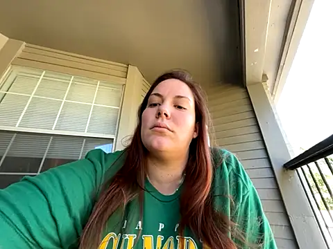 Snapshot of Thickarella420 chatting on 10.01.25 Thickarella420 online show from 10.01.25