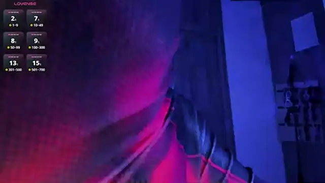 Henophiid online show from 10.23.25