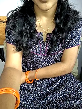 lovelygirl4567 online show from 11.20.25