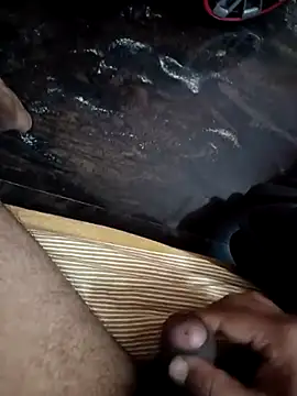 Snapshot of Bangalorious chatting on 01.10.25 Bangalorious online show from 01.10.25