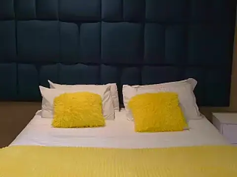 BigBootyKandy15 online show from 12.29.24