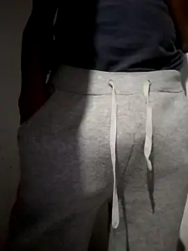 MKbesxxx online show from 03.04.25