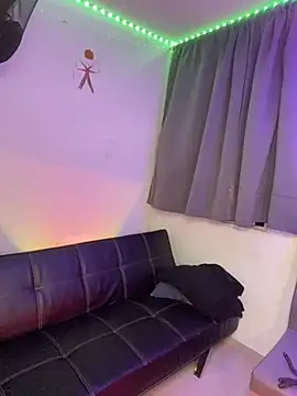 bronwgirl69 online show from 03.23.25