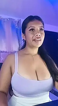 Snapshot of PaulaOrtiz_1 chatting on 01.20.25 PaulaOrtiz 1 online show from 01.20.25