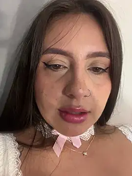 Snapshot of Gretta_Hot chatting on 01.24.25 Gretta Hot online show from 01.24.25