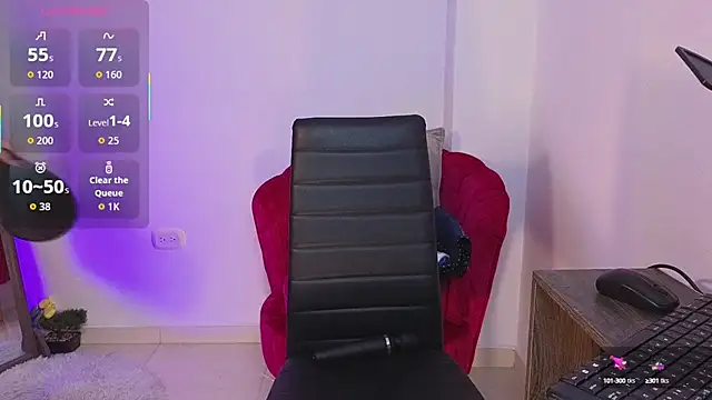 Snapshot of Gretta_Hot chatting on 09.17.25 Gretta Hot online show from 09.17.25