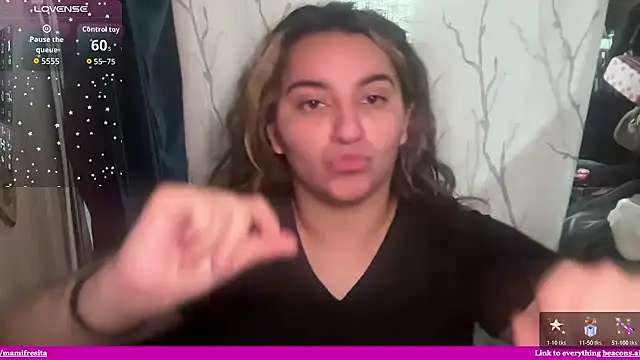 Snapshot of mamifresita chatting on 04.18.26 mamifresita online show from 04.18.26