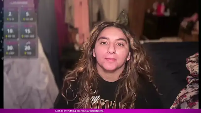 Snapshot of mamifresita chatting on 06.06.26 mamifresita online show from 06.06.26