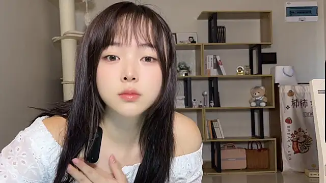 Chenjing0 online show from 10.04.25