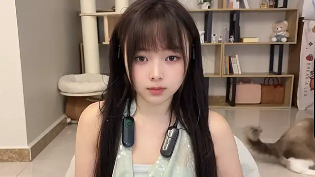 Chenjing0 online show from 10.11.25