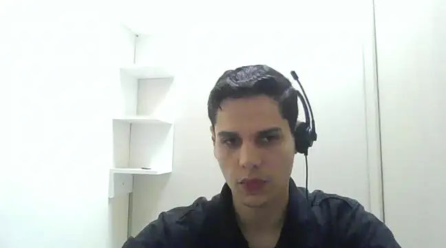 Snapshot of novinho242k chatting on 01.02.25 novinho242k online show from 01.02.25