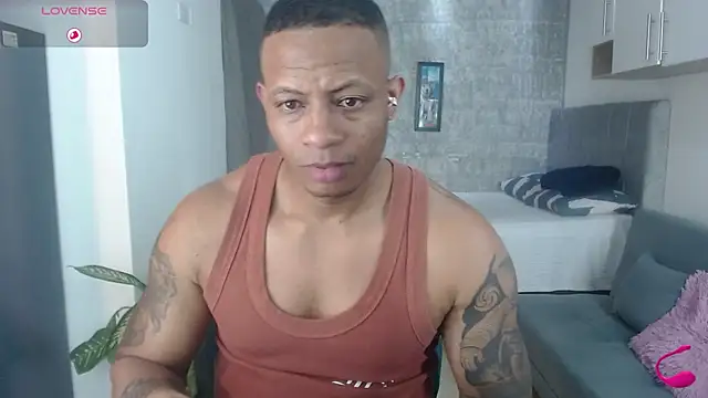 Snapshot of Josep_Ston chatting on 11.04.25 Josep Ston online show from 11.04.25