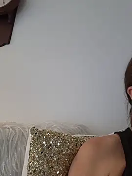 Snapshot of karina_warthon chatting on 05.04.26 karina warthon online show from 05.04.26