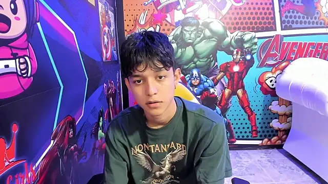 Snapshot of jisuscat chatting on 02.24.25 jisuscat online show from 02.24.25