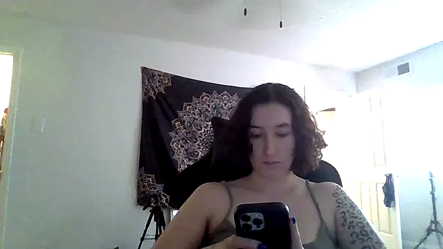 Snapshot of ParkerGYATT chatting on 06.17.26 ParkerGYATT online show from 06.17.26