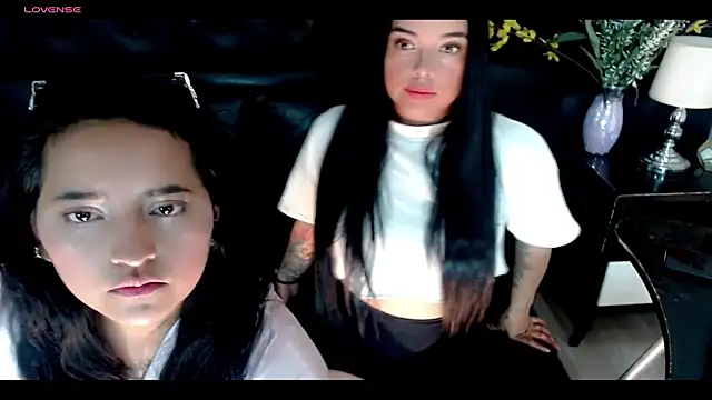 Carolaine01 online show from 02.05.25