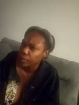 Snapshot of Looking4Jerries chatting on 12.22.25 Looking4Jerries online show from 12.22.25