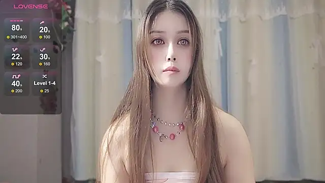 Snapshot of Lucky-xiuxiu chatting on 01.02.25 Lucky-xiuxiu online show from 01.02.25