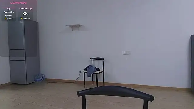 Snapshot of Lucky-xiuxiu chatting on 09.12.25 Lucky-xiuxiu online show from 09.12.25