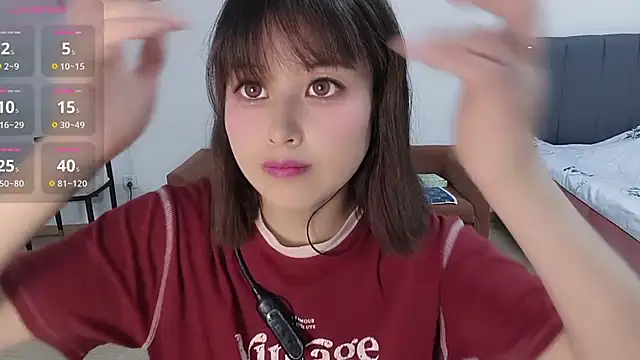 Snapshot of Lucky-xiuxiu chatting on 09.21.25 Lucky-xiuxiu online show from 09.21.25