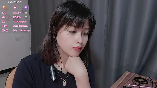 Snapshot of Lucky-xiuxiu chatting on 10.16.25 Lucky-xiuxiu online show from 10.16.25