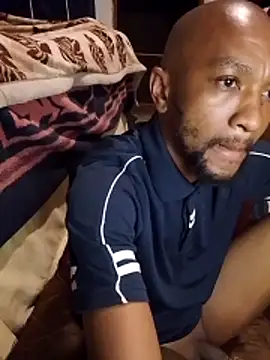 KMbesxxx online show from 12.18.25