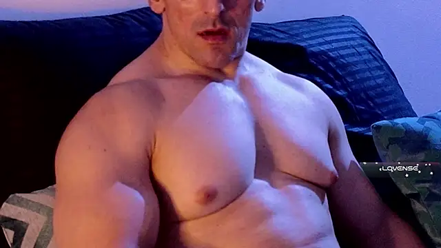 Snapshot of life_warrior chatting on 01.12.25 life warrior online show from 01.12.25