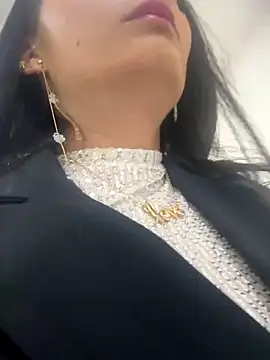 Snapshot of BELLA--26 chatting on 11.07.25 BELLA--26 online show from 11.07.25