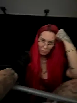 Mia-Fuchs online show from 09.19.25