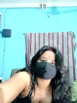  MilkyBar online show from 02.05.25