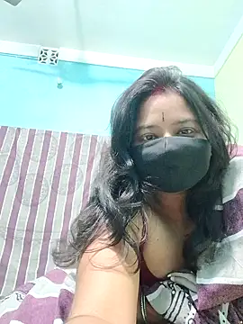  MilkyBar online show from 02.08.25