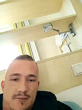 Snapshot of frankthefuck69 chatting on 10.25.25 frankthefuck69 online show from 10.25.25