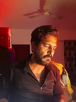 MAGNETICDADDY8 online show from 12.18.25