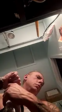 Snapshot of SoooV3ryKinky chatting on 02.06.25 SoooV3ryKinky online show from 02.06.25