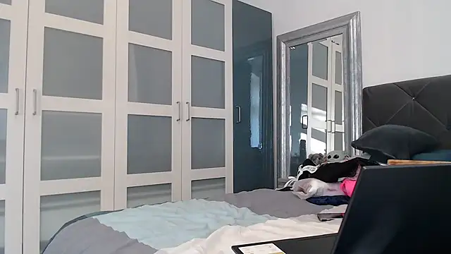 Snapshot of SexyJoanne chatting on 03.09.25 SexyJoanne online show from 03.09.25