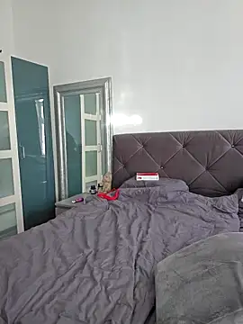 Snapshot of SexyJoanne chatting on 11.08.25 SexyJoanne online show from 11.08.25