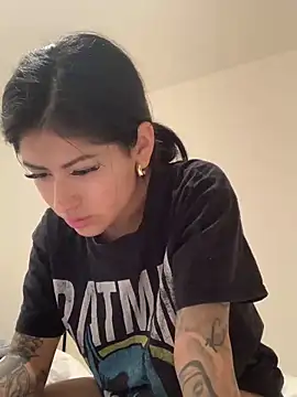 Snapshot of QueenFernanda chatting on 02.12.25 QueenFernanda online show from 02.12.25