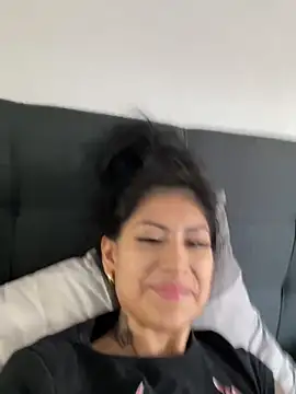 Snapshot of QueenFernanda chatting on 02.16.25 QueenFernanda online show from 02.16.25