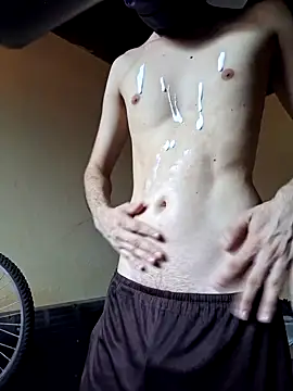 Snapshot of Uncutb0y chatting on 01.19.25 Uncutb0y online show from 01.19.25