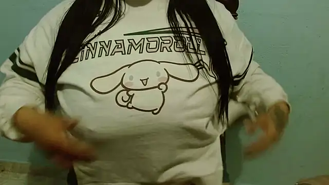 boobsTaylor online show from 11.24.25