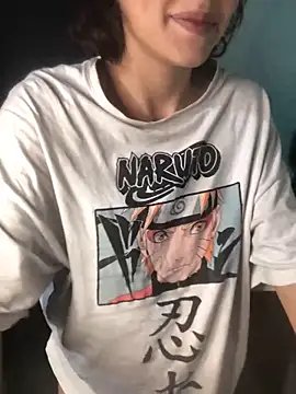 Snapshot of NickiYoung chatting on 01.17.25 NickiYoung online show from 01.17.25