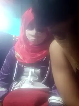 Snapshot of YourHotRandi chatting on 01.10.26 YourHotRandi online show from 01.10.26