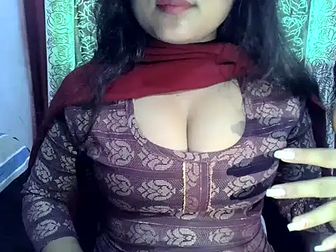 Snapshot of SIYA_MAVI chatting on 06.29.26 SIYA MAVI online show from 06.29.26