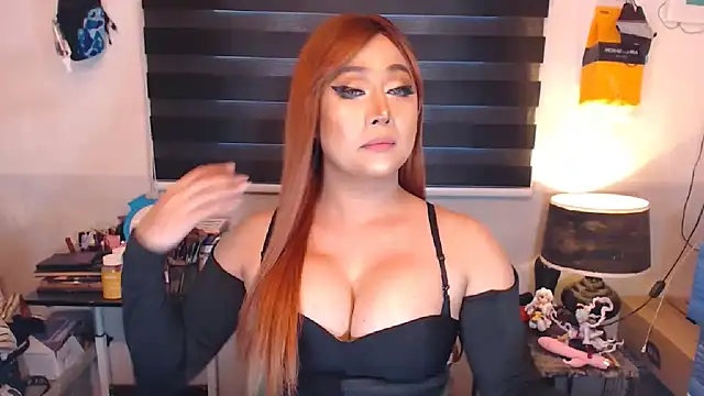 Snapshot of MistressJewel chatting on 01.07.25 MistressJewel online show from 01.07.25